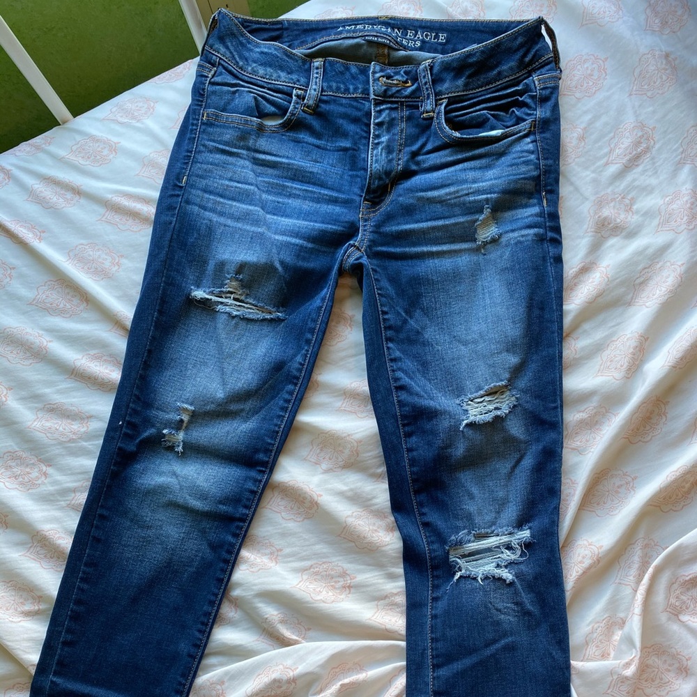 American Eagle skinny jeans